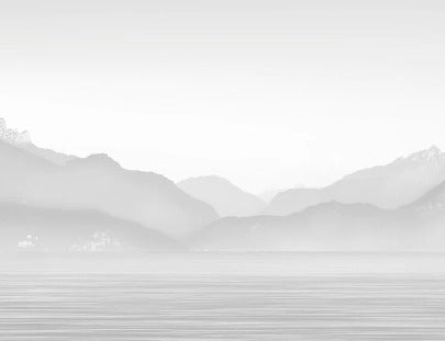 Papier peint Annecy et son lac paisible noir et blanc, XXL, tendance