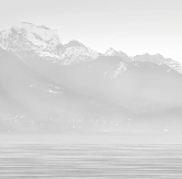 Papier peint Annecy et son lac paisible noir et blanc, XXL, tendance