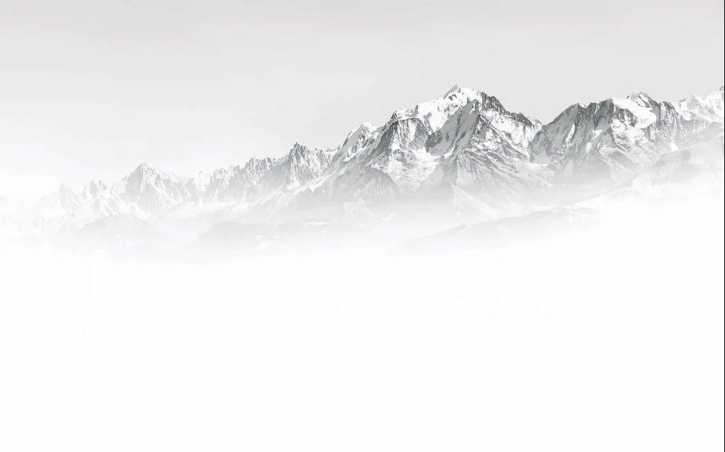 Papier peint Mont Blanc dans la brume noir et blanc