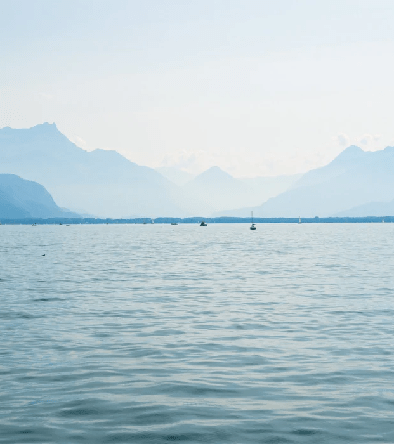 Papier peint panoramique Lac Léman – Montagnes et lac - Muralconcept