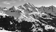 Papier peint montagne noir et blanc les Aravis - Muralconcept