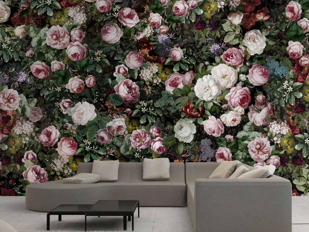 Intense chic floral wallpaper